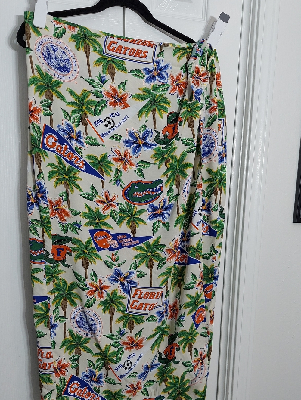 Reyn Spooner American Classics Sarong Skirt, Size M-L, Univ of FL Graphics